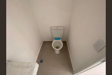 Casa de condomínio à venda com 94m², 2 quartos e 2 vagasLavabo