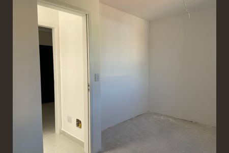 Casa de condomínio à venda com 94m², 2 quartos e 2 vagasSuíte 2