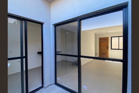 Casa de condomínio à venda com 94m², 2 quartos e 2 vagasSala - Cozinha