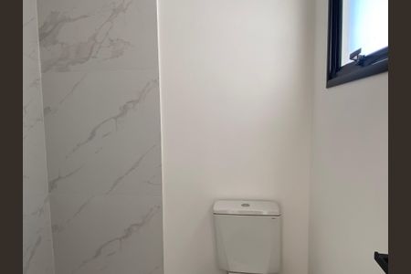 Casa de condomínio à venda com 94m², 2 quartos e 2 vagasBanheiro da Suíte 1