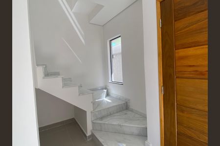 Casa de condomínio à venda com 94m², 2 quartos e 2 vagasSala 