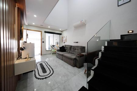 Sala de casa para alugar com 2 quartos, 92m² em Vila Granada, São Paulo