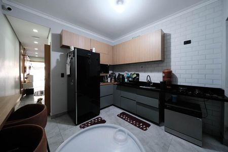 Casa para alugar com 92m², 2 quartos e 2 vagasCozinha e Área de Serviço