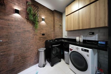Casa para alugar com 92m², 2 quartos e 2 vagasCozinha e Área de Serviço