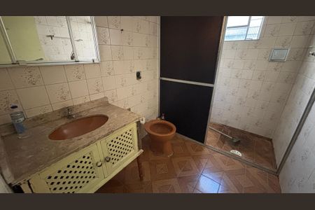 Casa à venda com 260m², 3 quartos e 3 vagasBanheiro