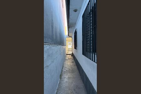 Casa à venda com 260m², 3 quartos e 3 vagasCorredor