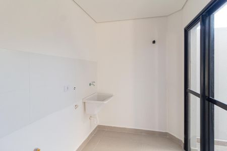 Casa de condomínio à venda com 94m², 2 quartos e 2 vagasCozinha e área de serviço