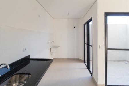 Casa de condomínio à venda com 94m², 2 quartos e 2 vagasCozinha e área de serviço