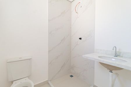 Casa de condomínio à venda com 94m², 2 quartos e 2 vagasBanheiro da suíte 2