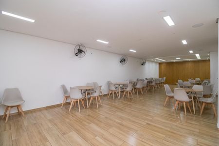 Apartamento à venda com 44m², 2 quartos e sem vagaÁrea comum - Salão de festas