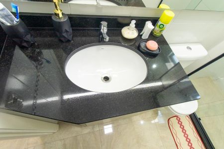 Apartamento para alugar com 69m², 2 quartos e 1 vagaBanheiro Social