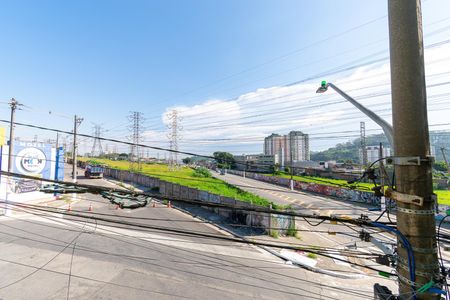 Casa à venda com 100m², 2 quartos e 2 vagasVista da Suíte 2