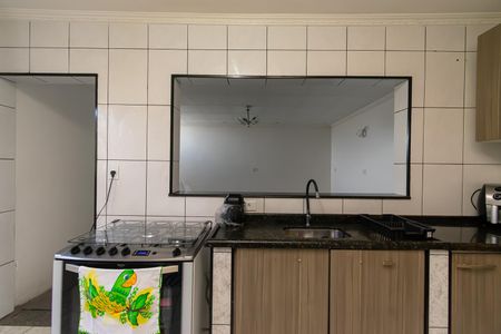 Casa à venda com 100m², 2 quartos e 2 vagasCozinha