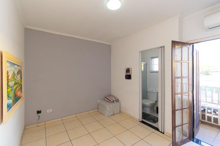 Casa à venda com 100m², 2 quartos e 2 vagasSuíte 1