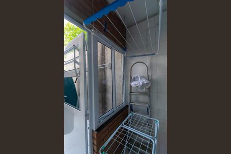 Casa à venda com 100m², 2 quartos e 2 vagasÁrea de Serviço