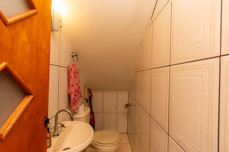 Casa à venda com 100m², 2 quartos e 2 vagasLavabo