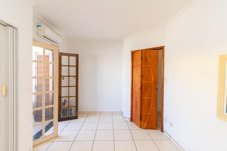 Casa à venda com 100m², 2 quartos e 2 vagasSuíte 1