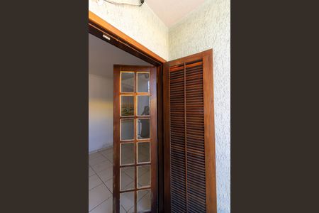 Casa à venda com 100m², 2 quartos e 2 vagasSuíte 1 - Varanda