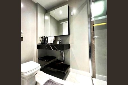 Banheiro de apartamento para alugar com 2 quartos, 62m² em Saco dos Limões, Florianópolis