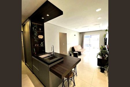 Sala de apartamento para alugar com 2 quartos, 62m² em Saco dos Limões, Florianópolis