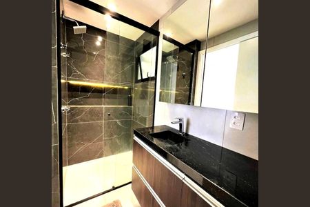 Banheiro de apartamento para alugar com 2 quartos, 62m² em Saco dos Limões, Florianópolis