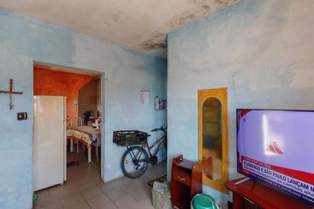 Casa à venda com 250m², 3 quartos e 3 vagas Casa à venda com 250m², 3 quartos e 3 vagasSala