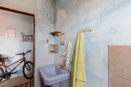 Casa à venda com 250m², 3 quartos e 3 vagas Casa à venda com 250m², 3 quartos e 3 vagasBanheiro 2