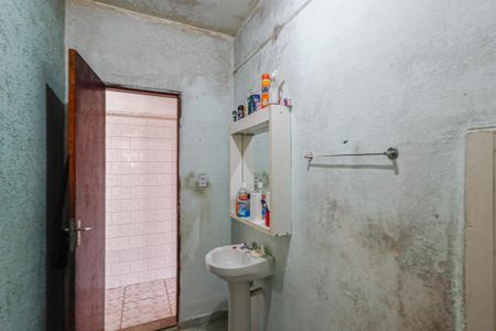 Casa à venda com 250m², 3 quartos e 3 vagas Casa à venda com 250m², 3 quartos e 3 vagasBanheiro 1