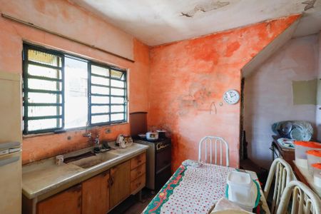 Casa à venda com 250m², 3 quartos e 3 vagas Casa à venda com 250m², 3 quartos e 3 vagasCozinha