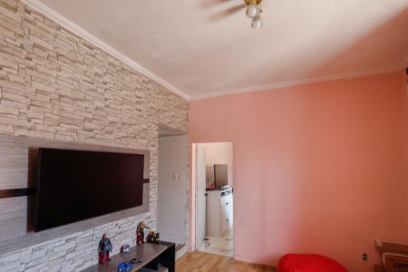 Casa à venda com 250m², 3 quartos e 3 vagas Casa à venda com 250m², 3 quartos e 3 vagasSala