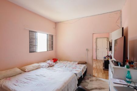 Casa à venda com 250m², 3 quartos e 3 vagas Casa à venda com 250m², 3 quartos e 3 vagasQuarto 2