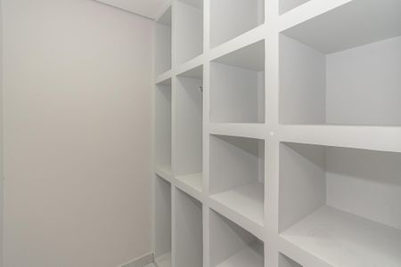 Closet do quarto 1 de casa para alugar com 2 quartos, 55m² em Hortolândia, Sumaré