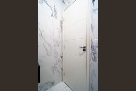 Casa de condomínio para alugar com 100m², 3 quartos e 2 vagasBanheiro da Suíte