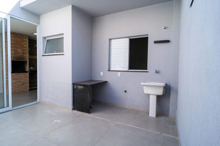 Casa de condomínio para alugar com 100m², 3 quartos e 2 vagasÁrea de Serviço