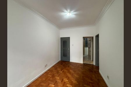 Sala de apartamento para alugar com 2 quartos, 60m² em Copacabana, Rio de Janeiro