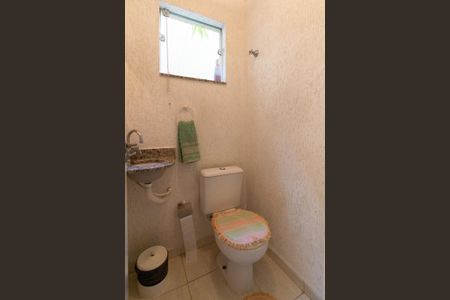 Casa à venda com 246m², 3 quartos e 4 vagasLavabo