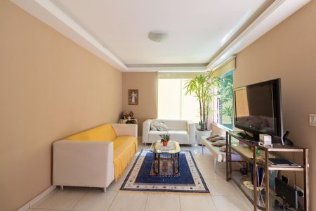 Sala de casa à venda com 3 quartos, 246m² em Jardim Olympia, São Paulo