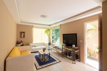 Sala de casa à venda com 3 quartos, 246m² em Jardim Olympia, São Paulo