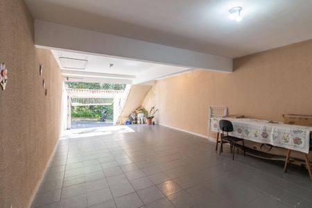 Casa à venda com 246m², 3 quartos e 4 vagasGaragem