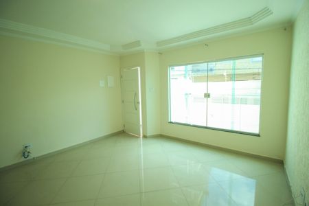 Casa à venda com 3 quartos, 162m² em Vila Invernada, São Paulo