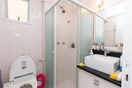 Apartamento à venda com 63m², 2 quartos e 2 vagasBanheiro da Suíte