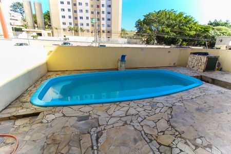 Apartamento para alugar com 62m², 3 quartos e 1 vagaÁrea comum - Piscina