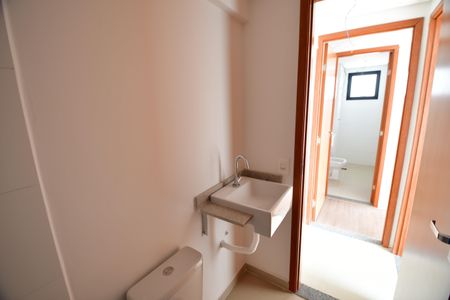 Apartamento à venda com 63m², 2 quartos e 1 vagaBanheiro Social