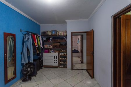 Casa à venda com 138m², 2 quartos e 2 vagasSuíte