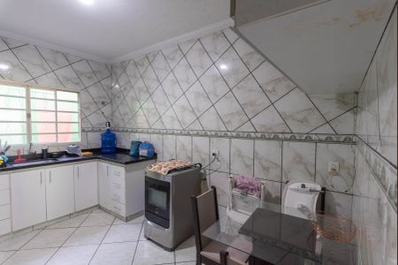 Casa à venda com 138m², 2 quartos e 2 vagasCozinha