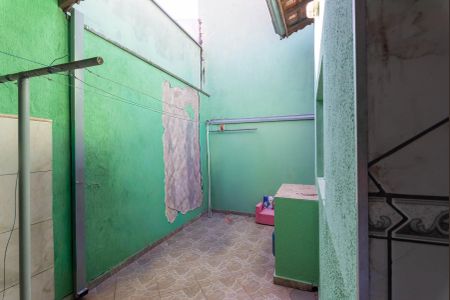 Casa à venda com 138m², 2 quartos e 2 vagasQuintal