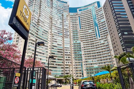 Apartamento à venda com 198m², 3 quartos e 2 vagasfachada do predio