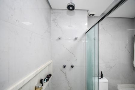 Apartamento à venda com 198m², 3 quartos e 2 vagasbanheiro quarto 2