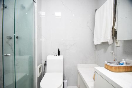 Apartamento à venda com 198m², 3 quartos e 2 vagasbanheiro quarto 2