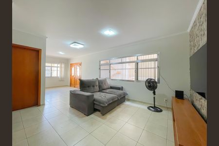 Casa à venda com 135m², 5 quartos e 10 vagasSala